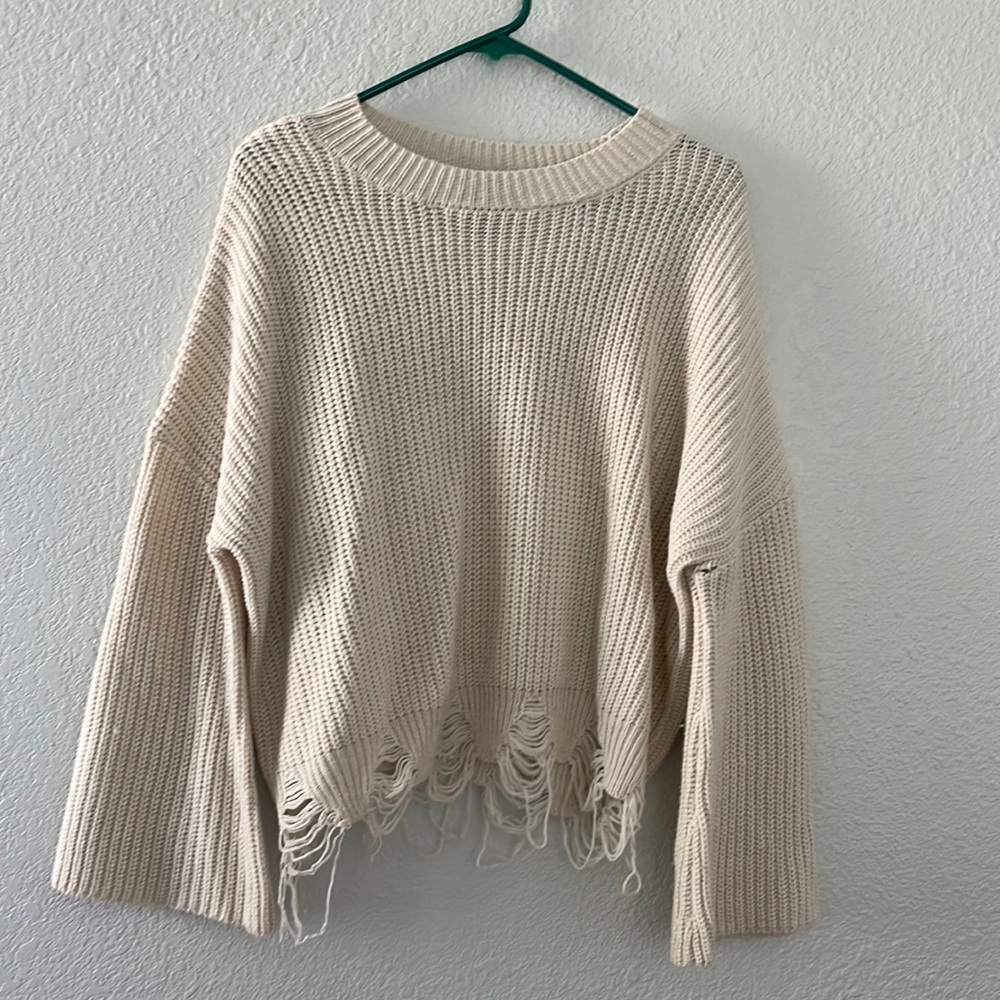 Cream Daytrip Sweater Size Small
